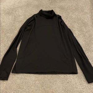 Lululemon black long sleeve turtle neck